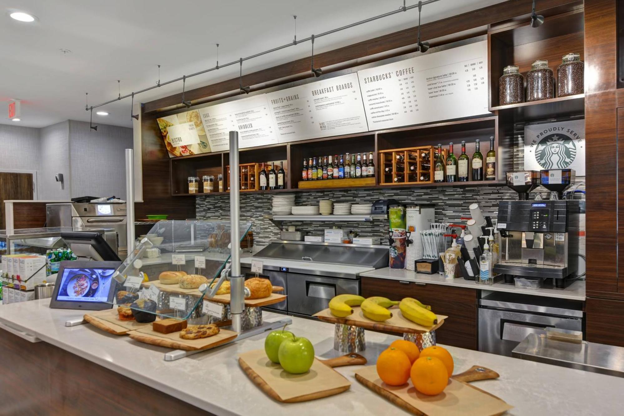 Courtyard By Marriott Long Island Islip/Courthouse Complex Hotel Central Islip Eksteriør billede