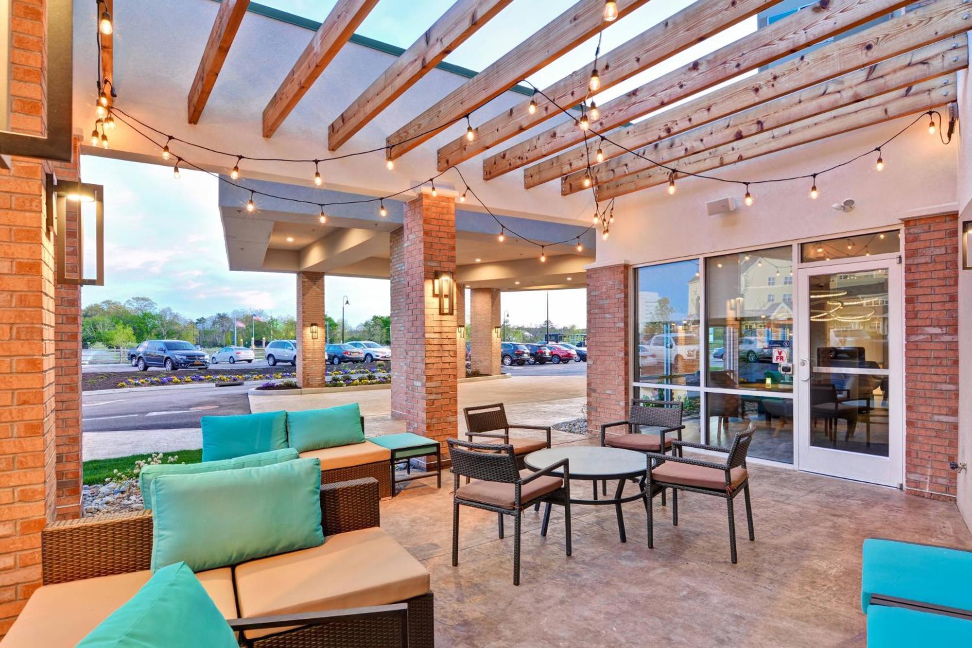 Courtyard By Marriott Long Island Islip/Courthouse Complex Hotel Central Islip Eksteriør billede